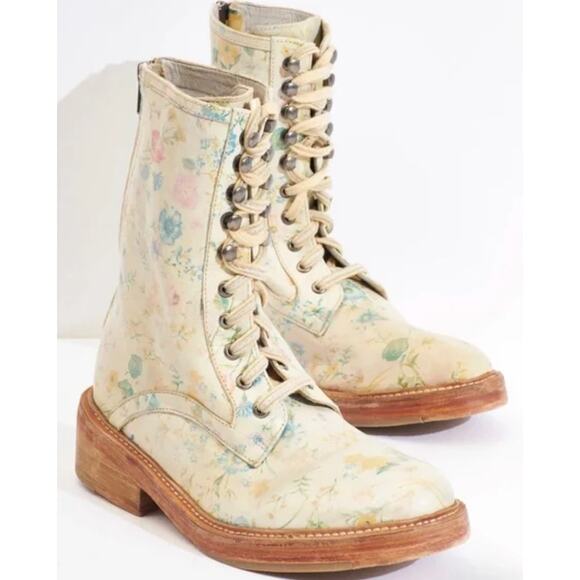 NWOT FREE PEOPLE Santa Fe Floral Lace Up Combat Boots 40 9 9.5 - Picture 1 of 9